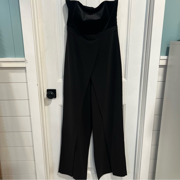 White House Black Market Elegant Black Strapless Jumpsuit. Size 4. - Picture 3 of 14